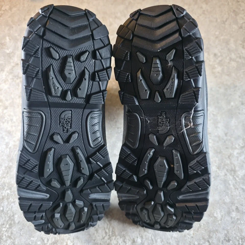 North Face Chilkat HeatSeeker Waterproof Insulated Boots Men's 13 *Barely Worn.